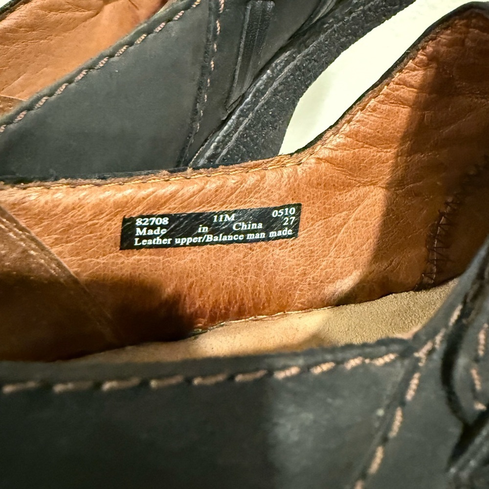 Clarks Black Mules with Brown Accents 11M - Picture 6 of 6